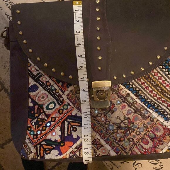 Vintage Large Bohemian Bag with adjustable straps - Picture 14 of 15